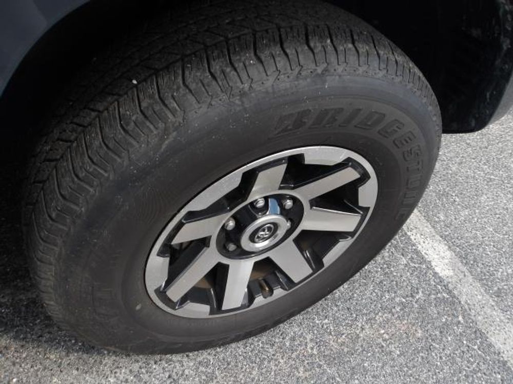 2024 Toyota 4Runner TRD Off Road