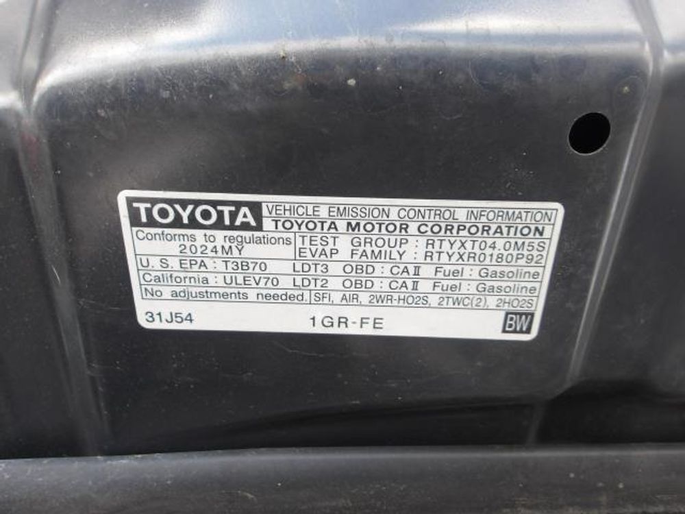 2024 Toyota 4Runner TRD Off Road