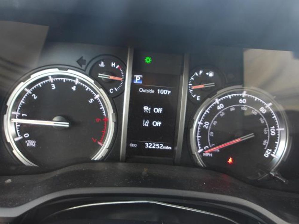2024 Toyota 4Runner TRD Off Road