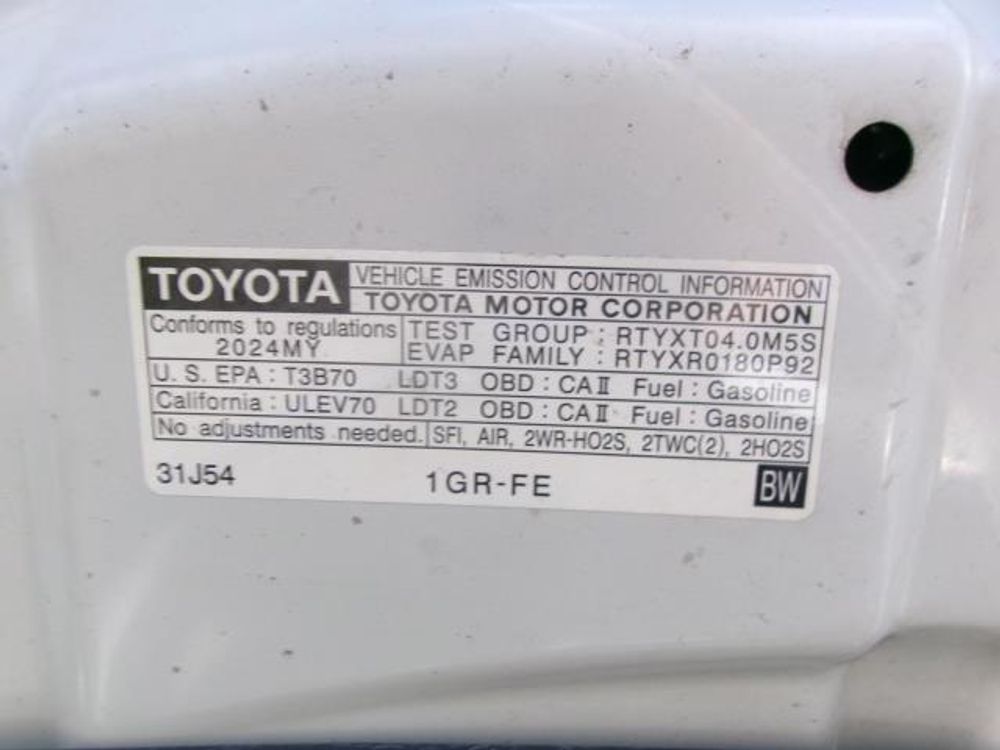 2024 Toyota 4Runner TRD Off Road