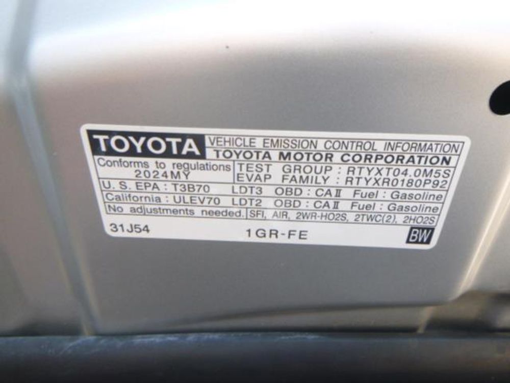 2024 Toyota 4Runner TRD Off Road