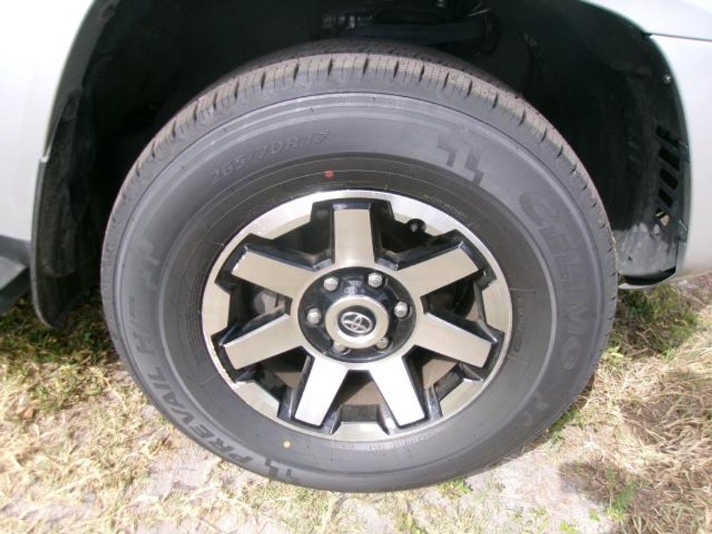 2024 Toyota 4Runner TRD Off Road