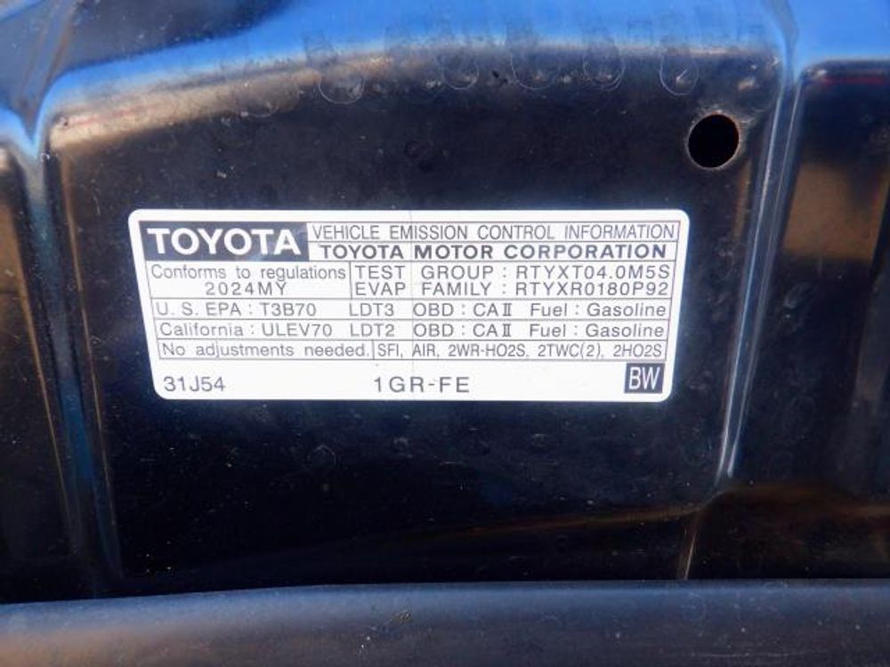 2024 Toyota 4Runner TRD Off Road