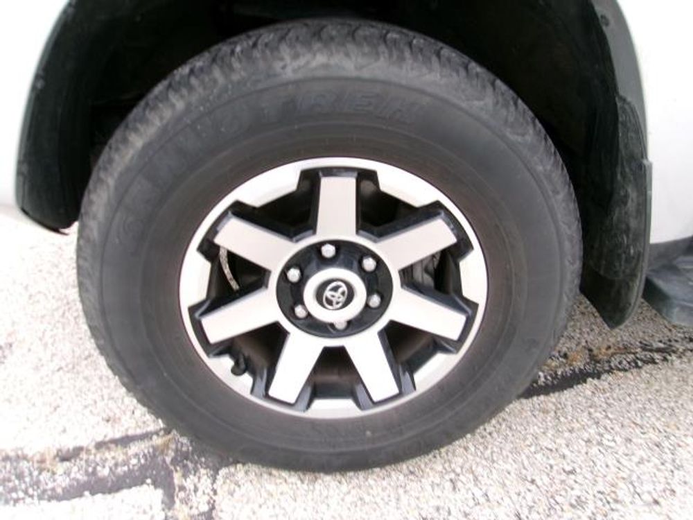 2024 Toyota 4Runner TRD Off Road