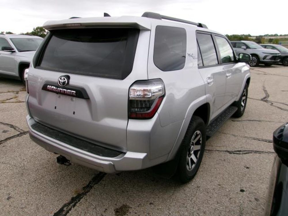 2024 Toyota 4Runner TRD Off Road