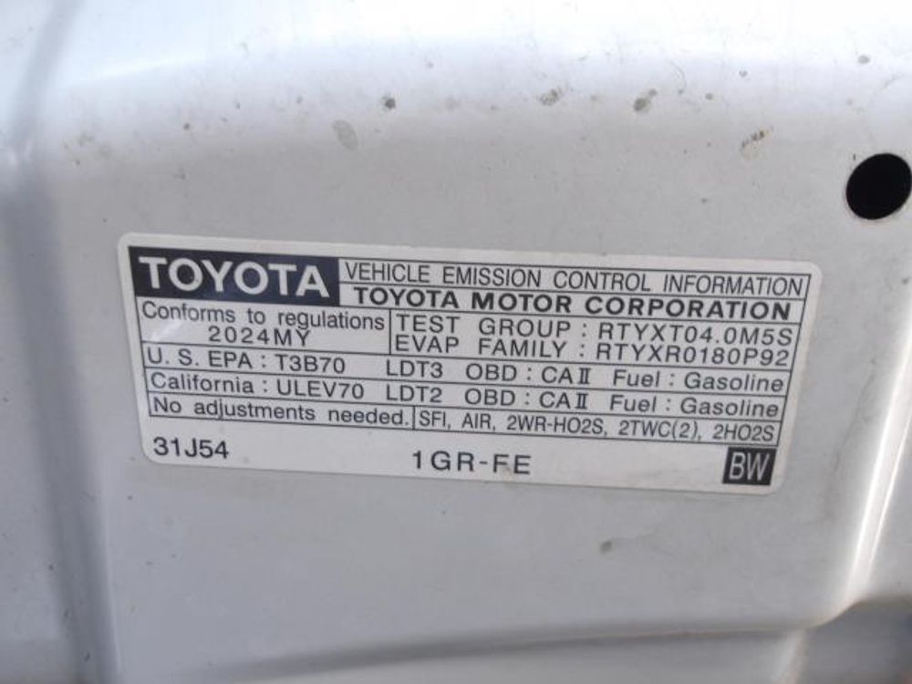 2024 Toyota 4Runner TRD Off Road