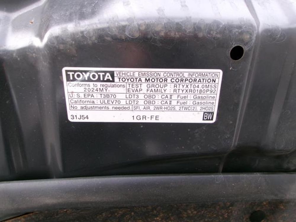 2024 Toyota 4Runner TRD Off Road