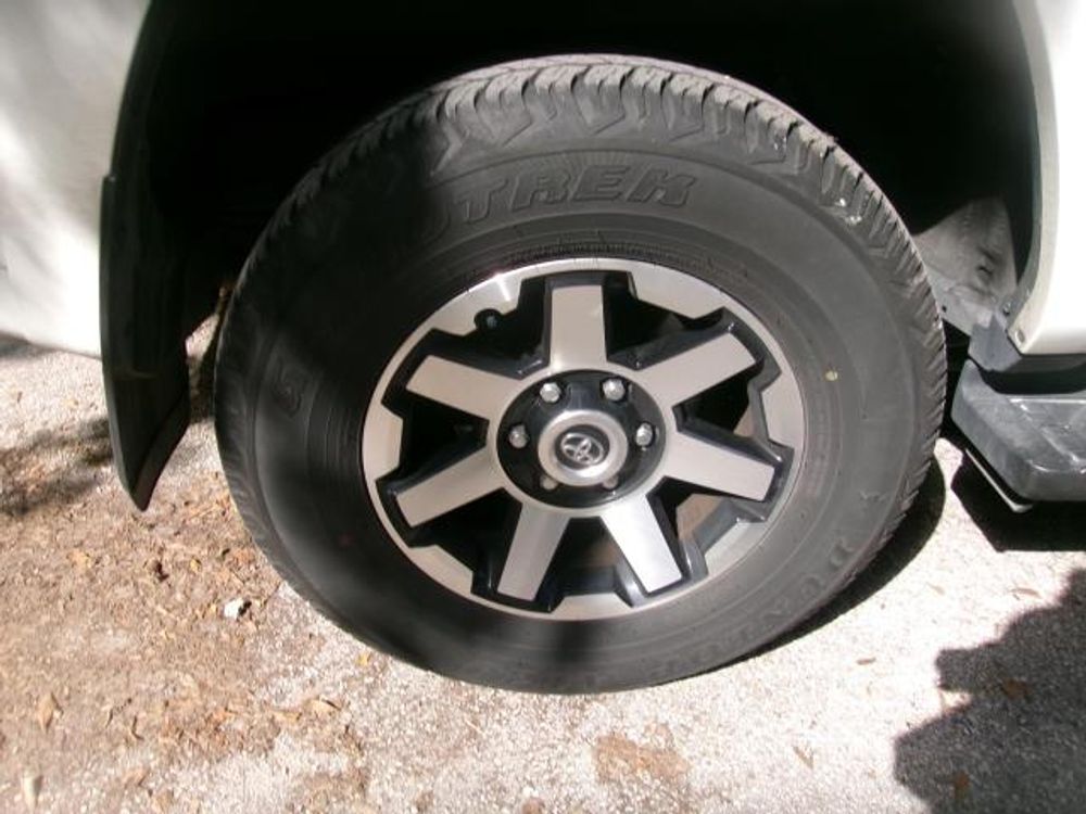 2024 Toyota 4Runner TRD Off Road