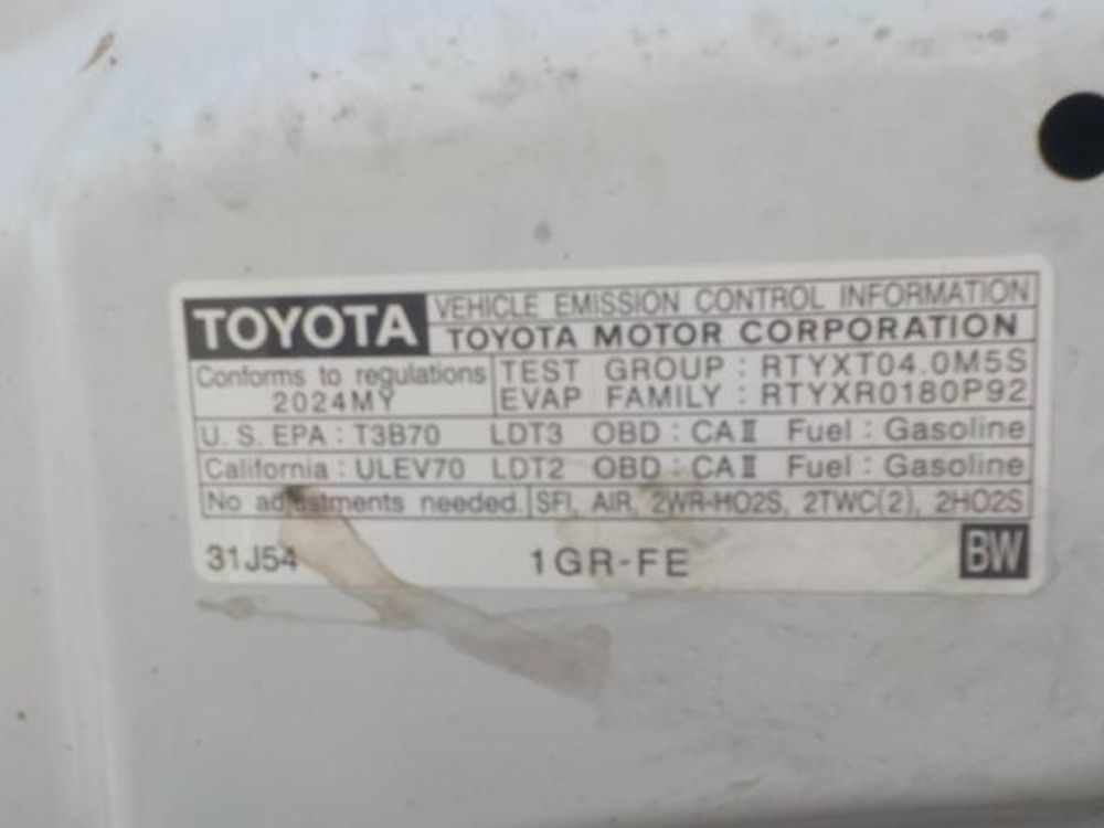 2024 Toyota 4Runner TRD Off Road