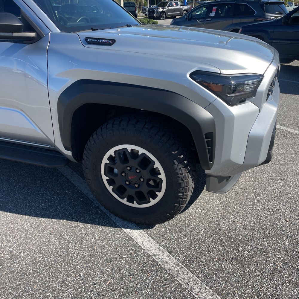 2025 Toyota 4Runner TRD Off-Road HV