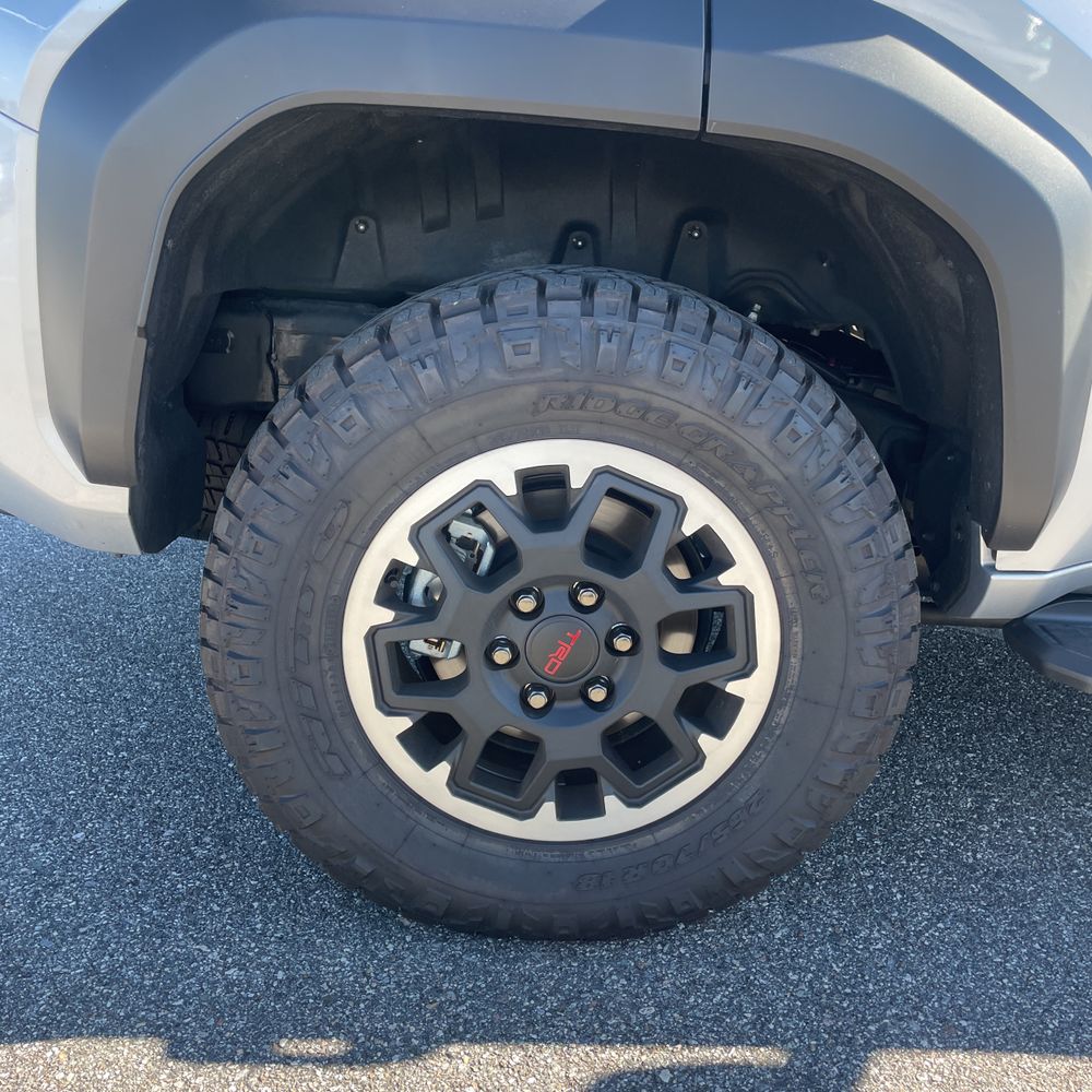 2025 Toyota 4Runner TRD Off-Road HV