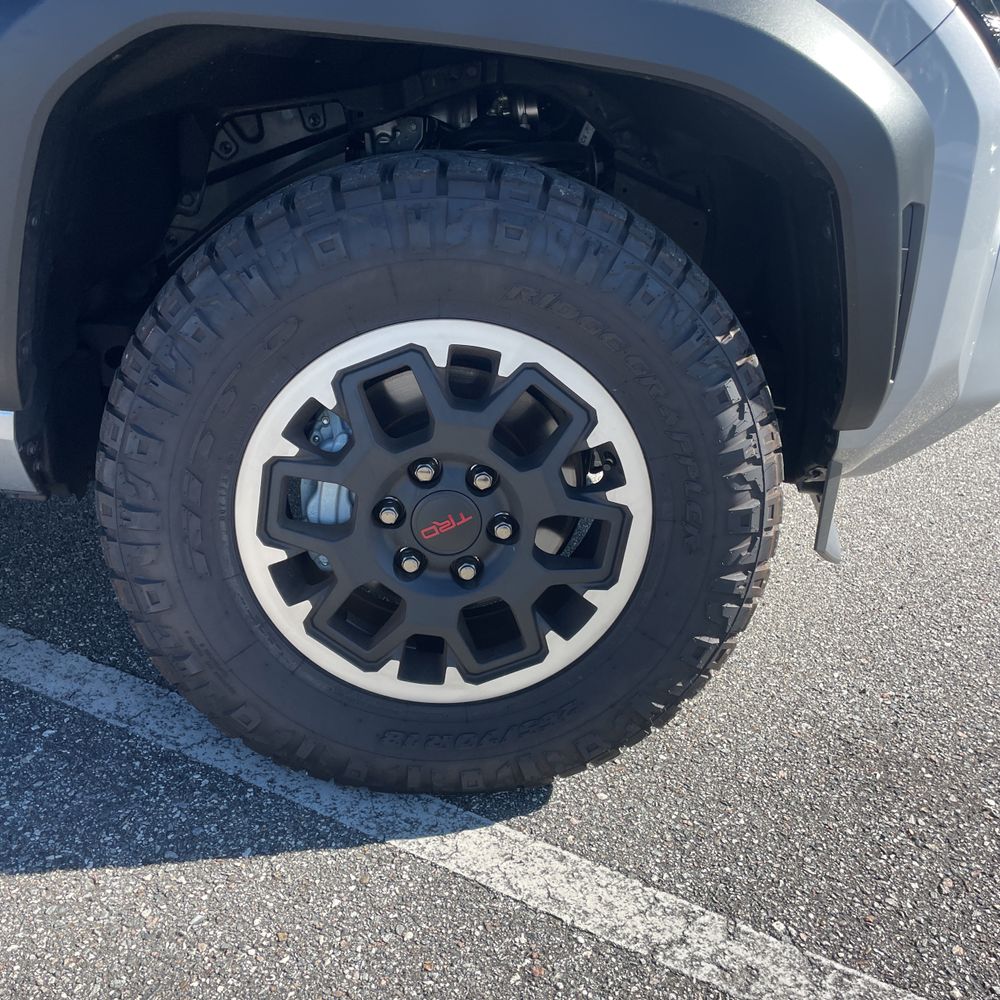 2025 Toyota 4Runner TRD Off-Road HV