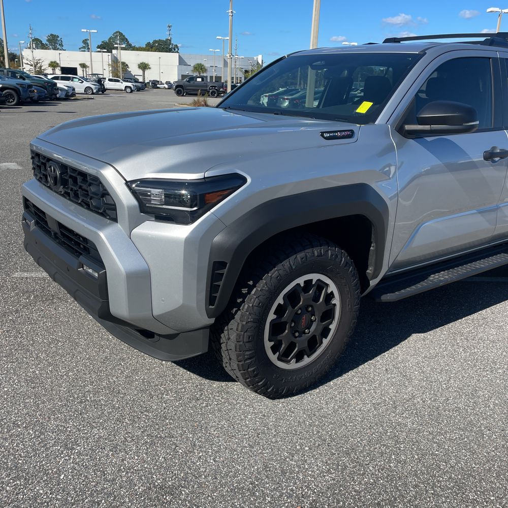 2025 Toyota 4Runner TRD Off-Road HV