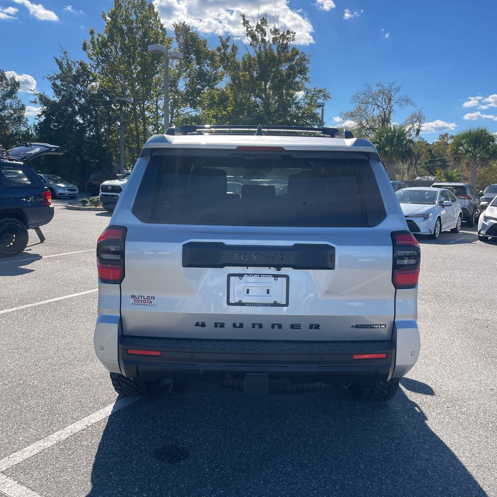 2025 Toyota 4Runner TRD Off-Road HV