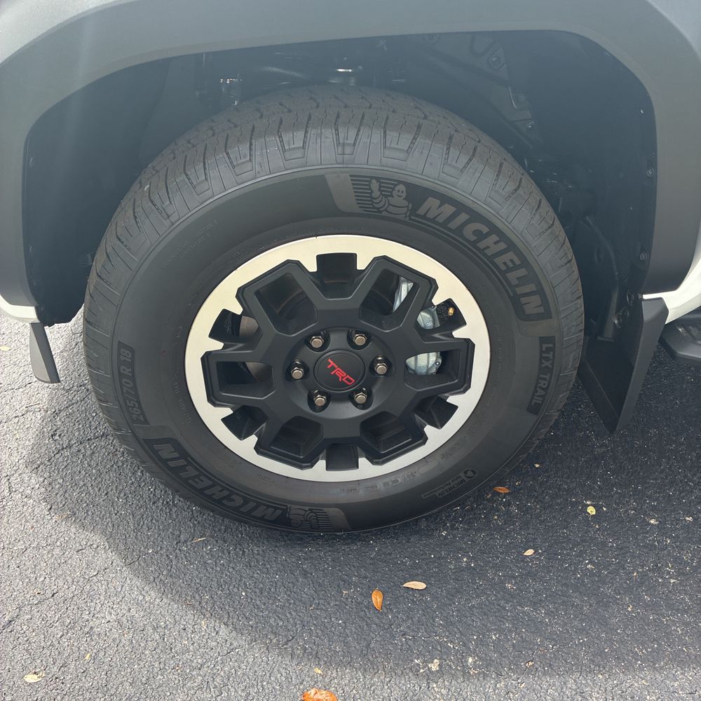 2025 Toyota 4Runner TRD Off-Road HV