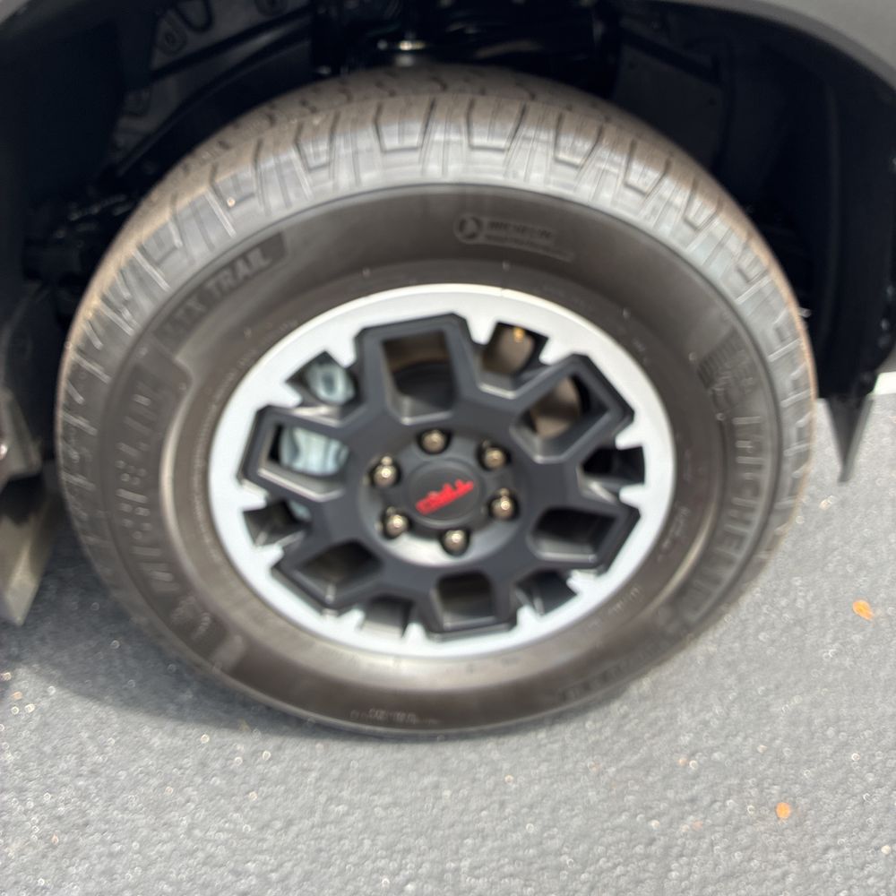 2025 Toyota 4Runner TRD Off-Road HV