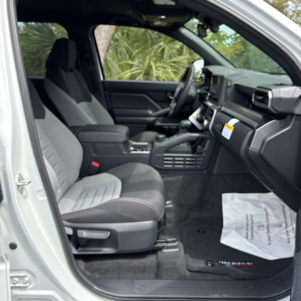 2025 Toyota 4Runner TRD Off-Road HV