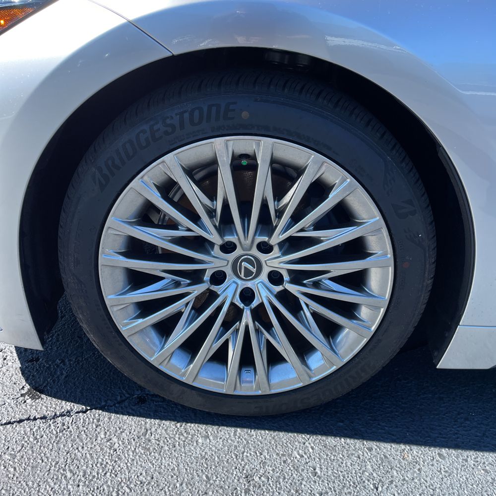2024 Lexus LS 500 Base