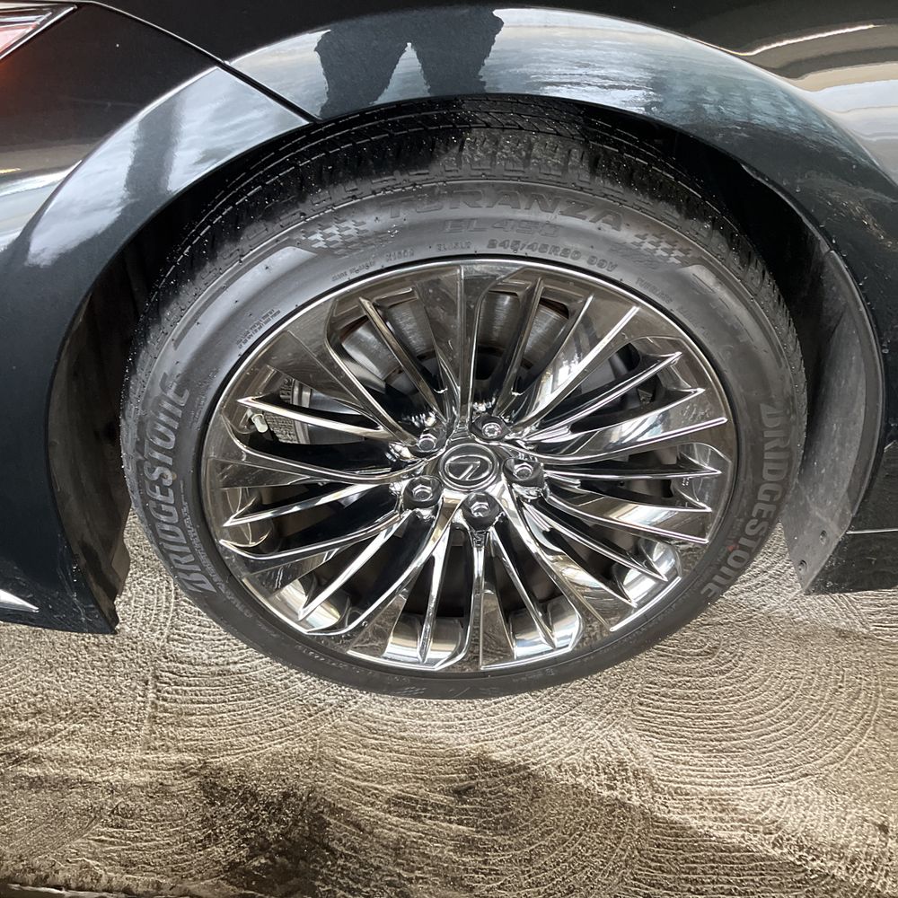 2022 Lexus LS 500 Base