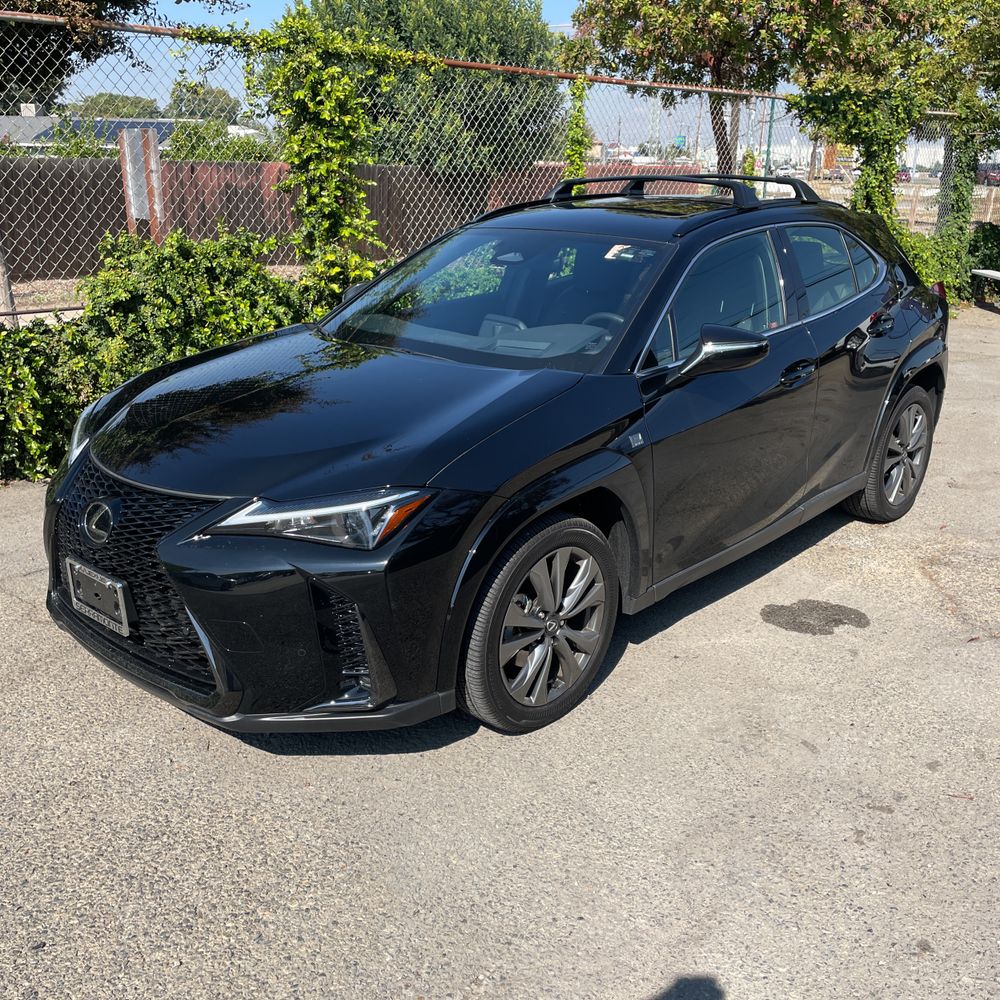2025 Lexus UX 300h F SPORT Design