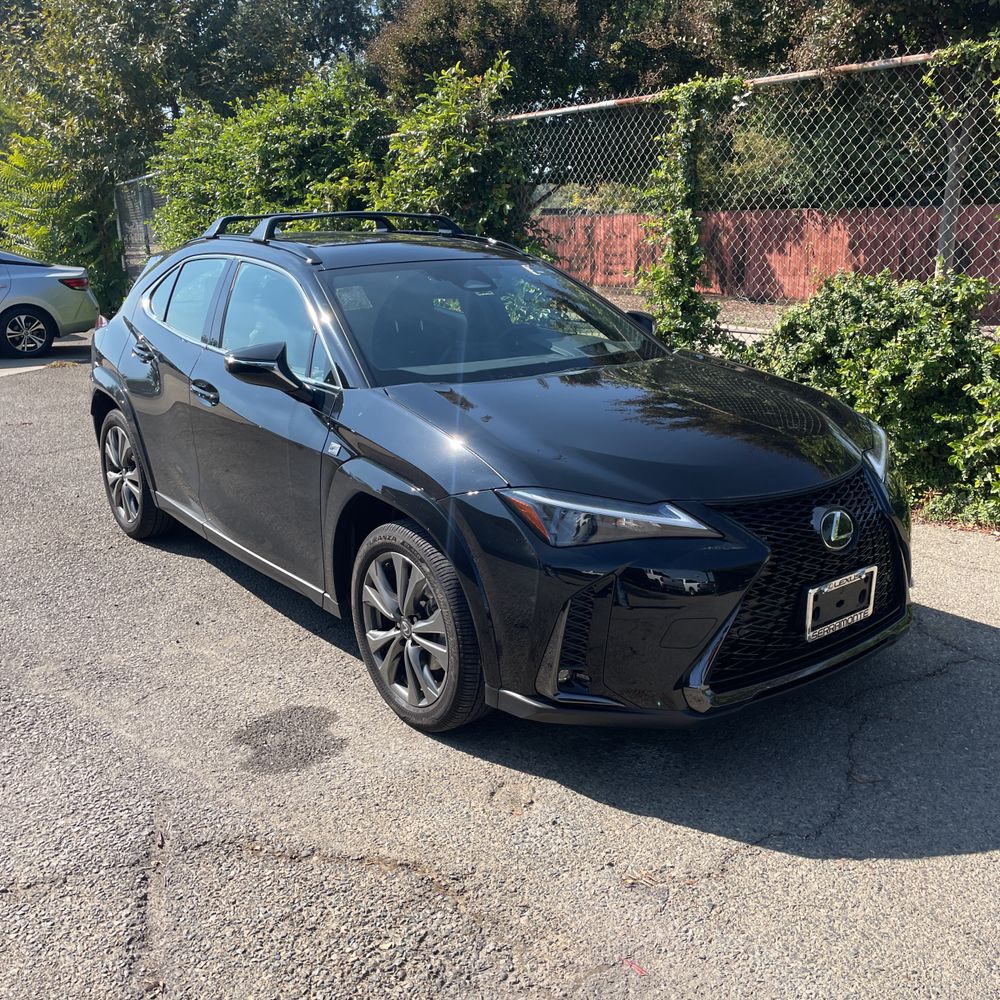 2025 Lexus UX 300h F SPORT Design