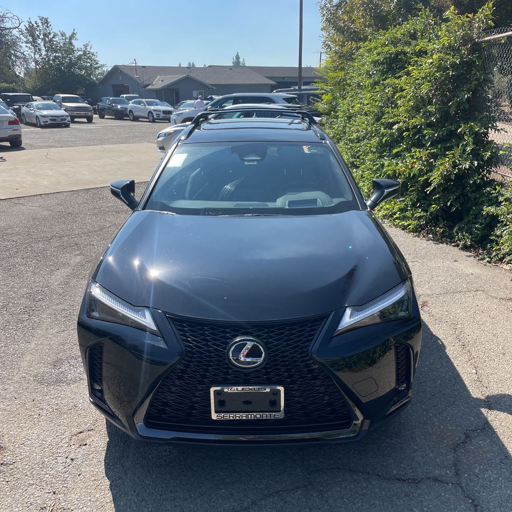 2025 Lexus UX 300h F SPORT Design