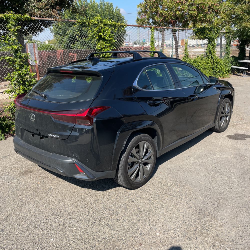 2025 Lexus UX 300h F SPORT Design