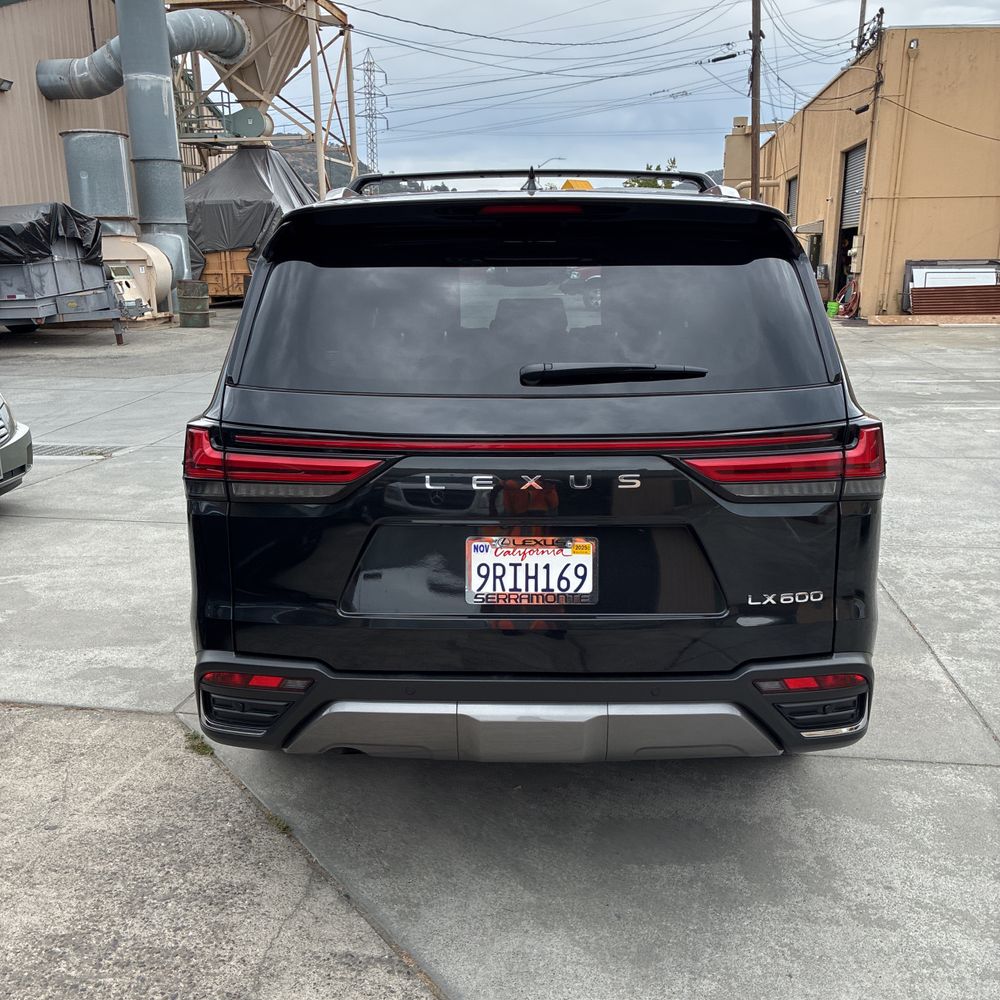 2024 Lexus LX 600 Premium