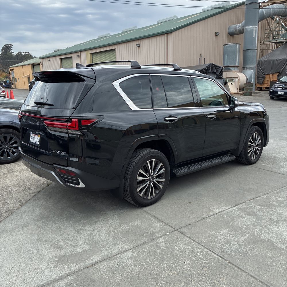 2024 Lexus LX 600 Premium