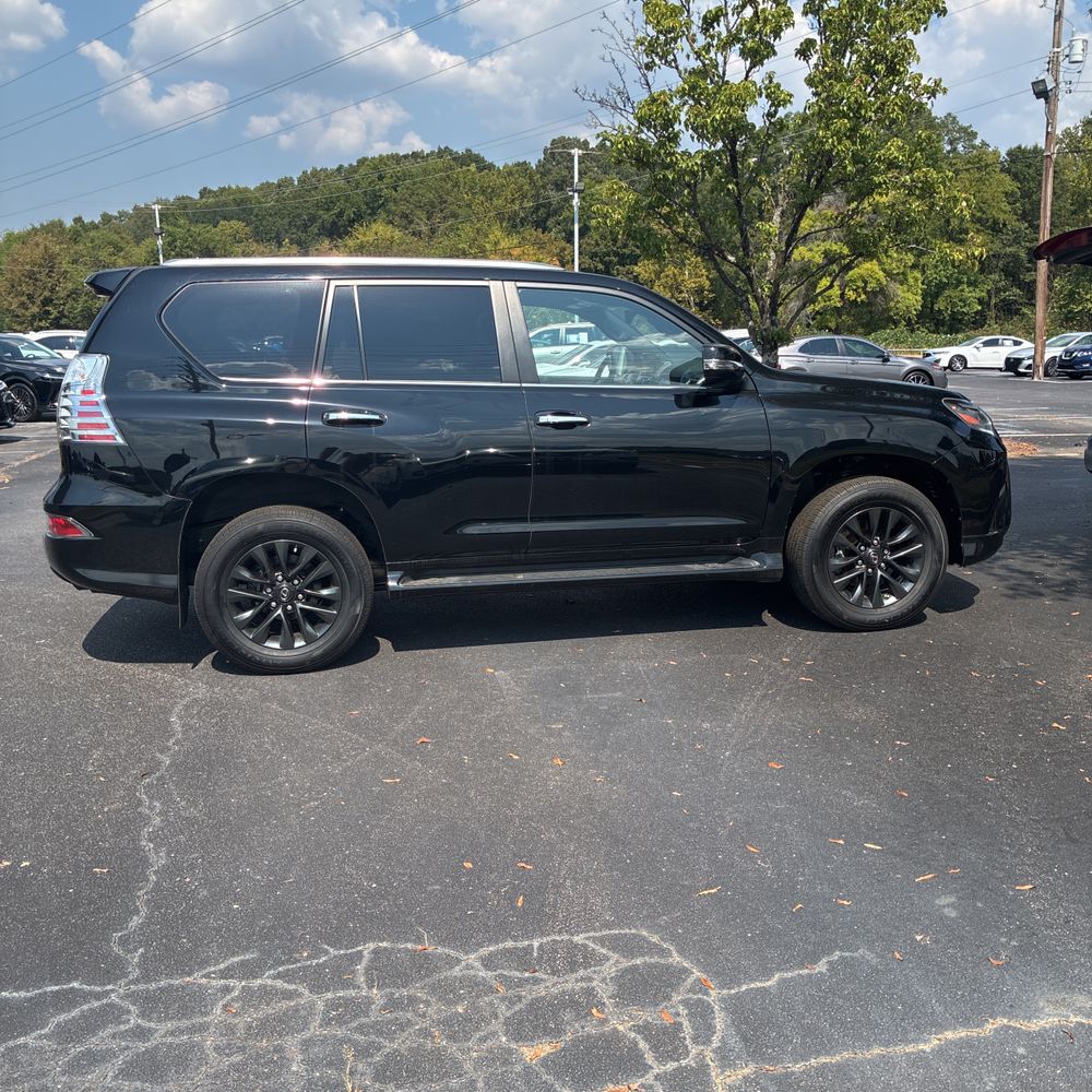 2023 Lexus GX 460 Base