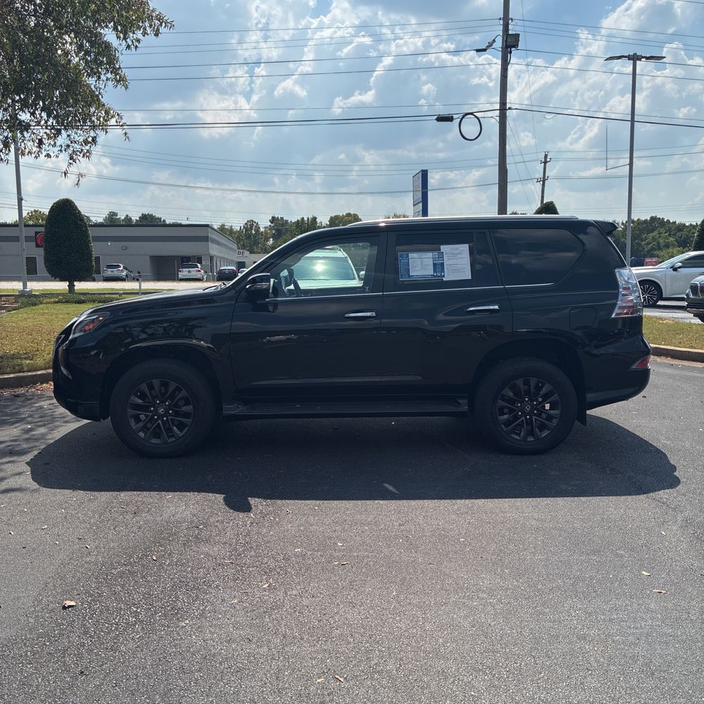 2023 Lexus GX 460 Base