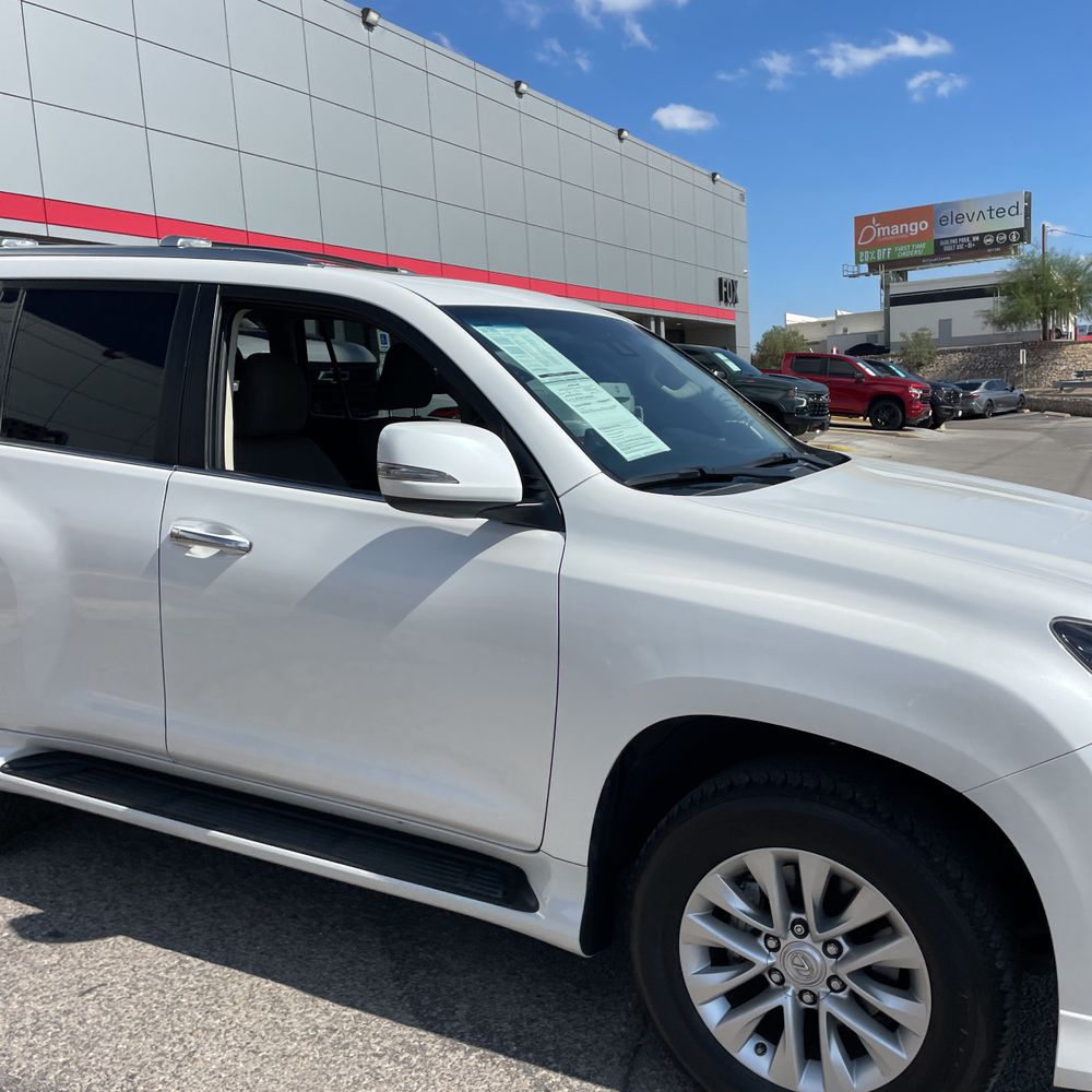 2023 Lexus GX 460 Base