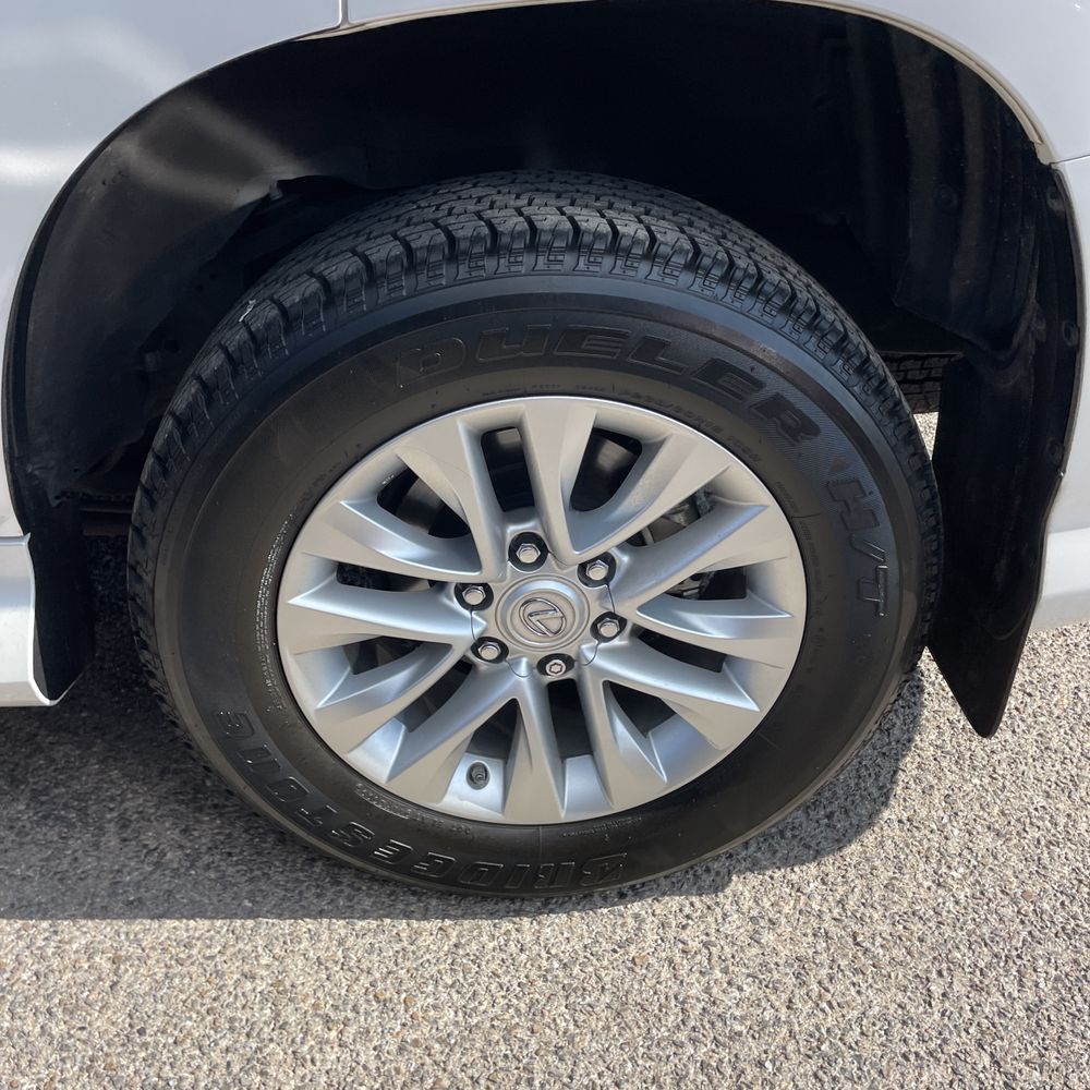 2023 Lexus GX 460 Base