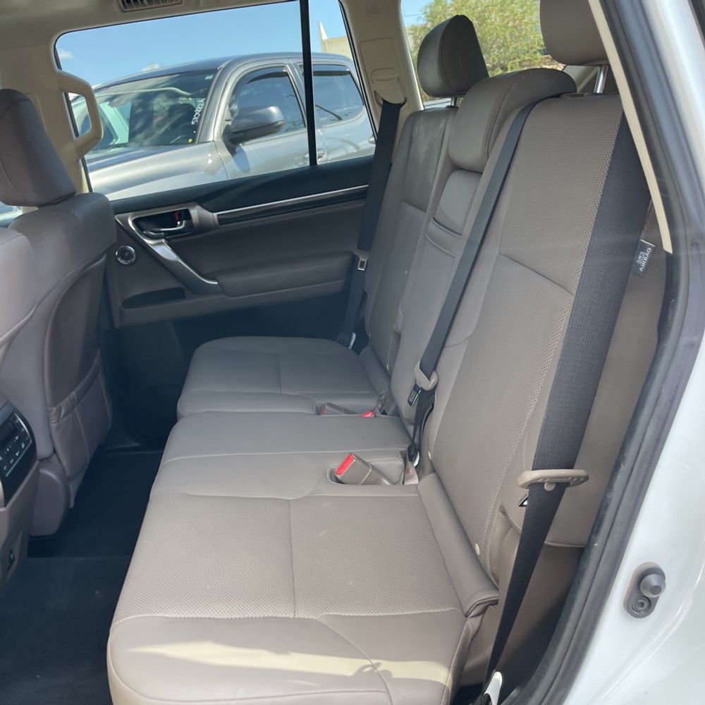 2023 Lexus GX 460 Base
