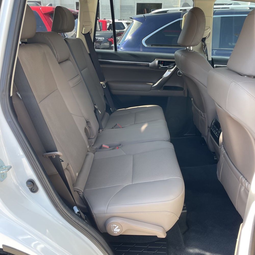 2023 Lexus GX 460 Base