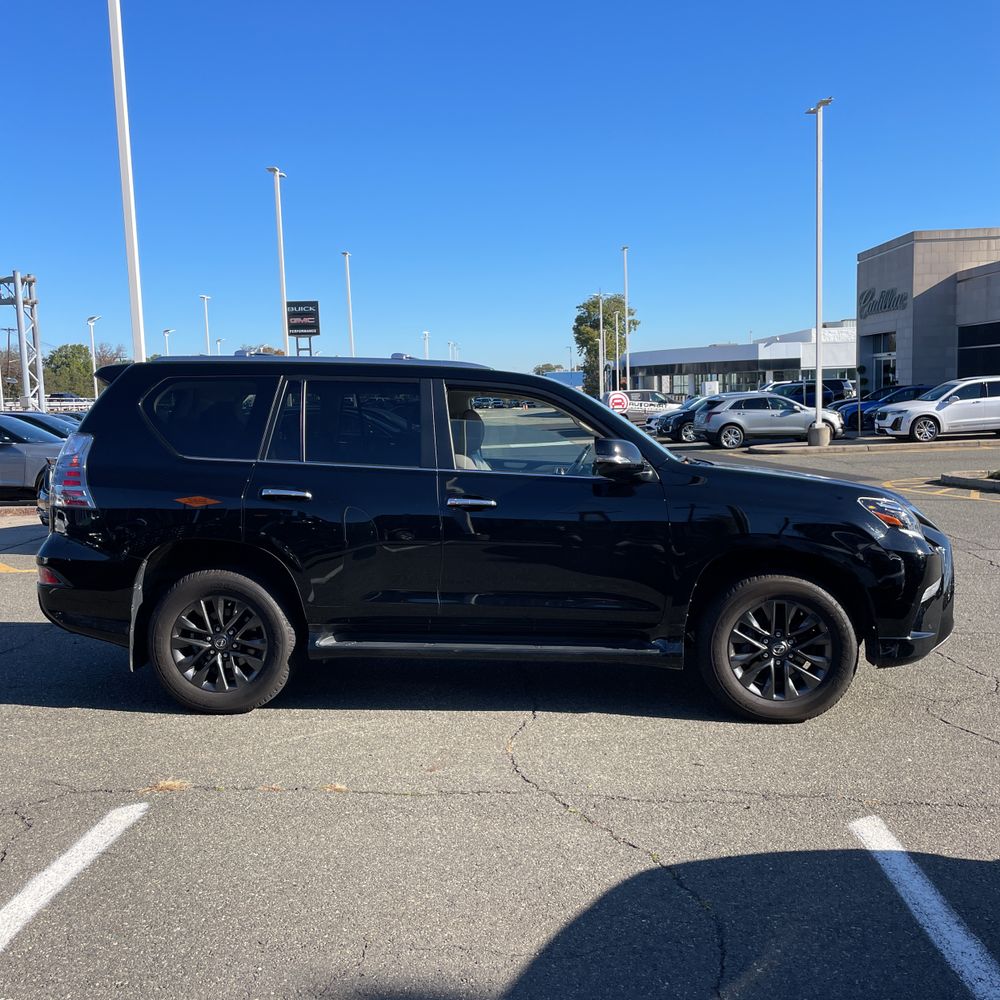 2023 Lexus GX 460 Base