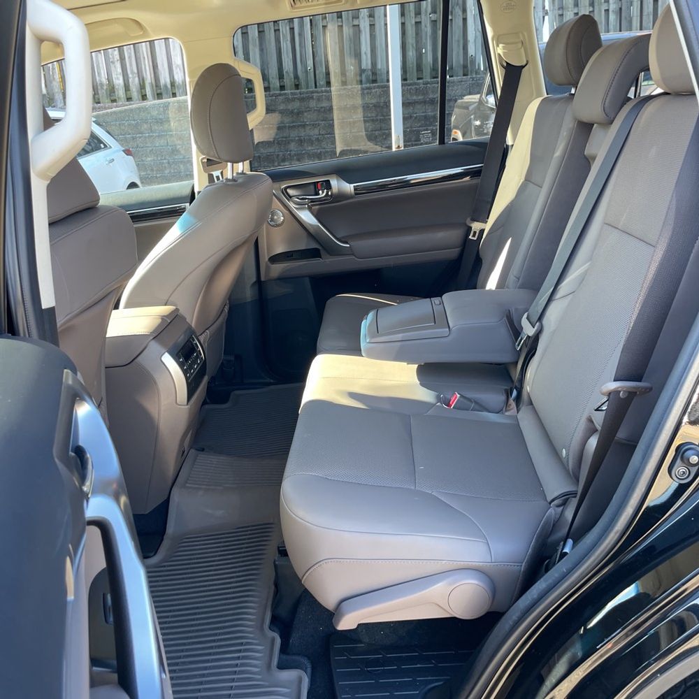 2023 Lexus GX 460 Base