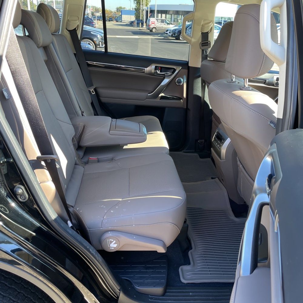 2023 Lexus GX 460 Base
