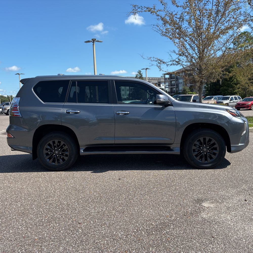 2023 Lexus GX 460 Base