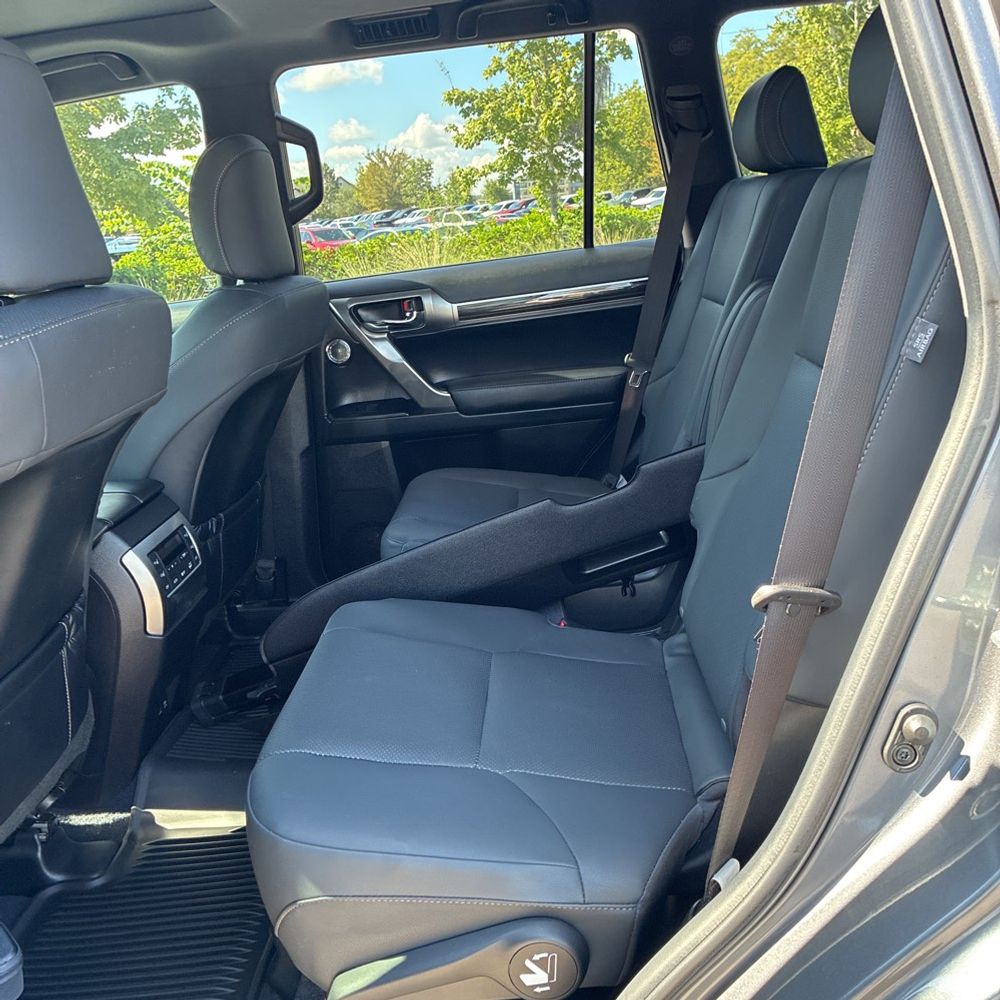 2023 Lexus GX 460 Base