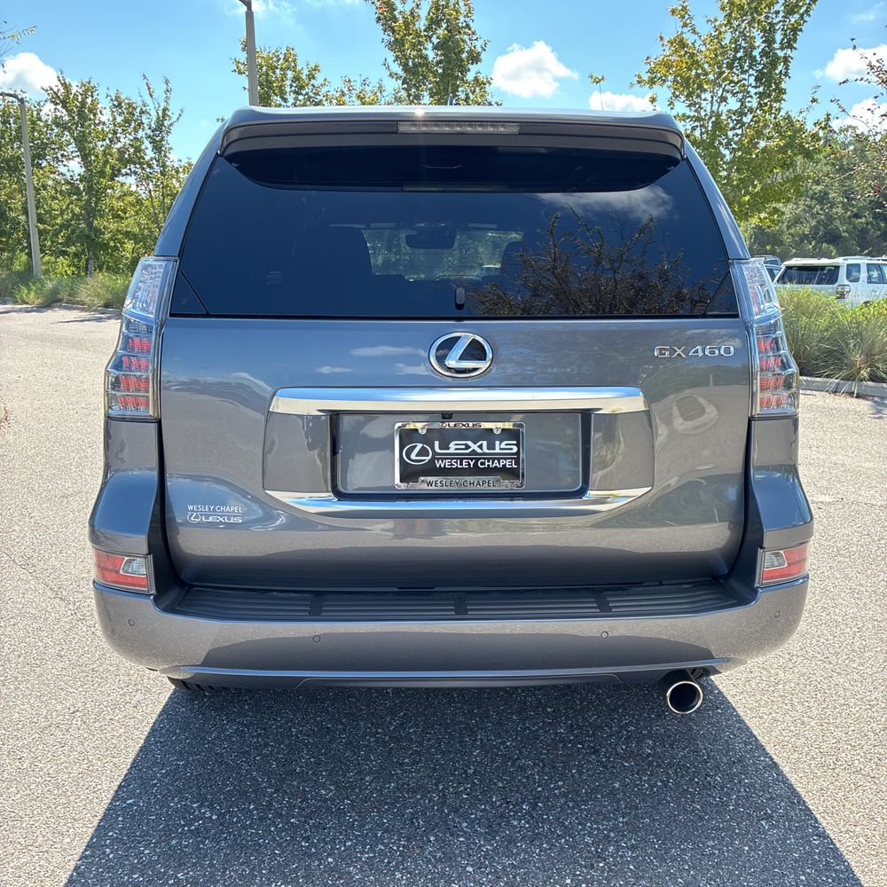 2023 Lexus GX 460 Base