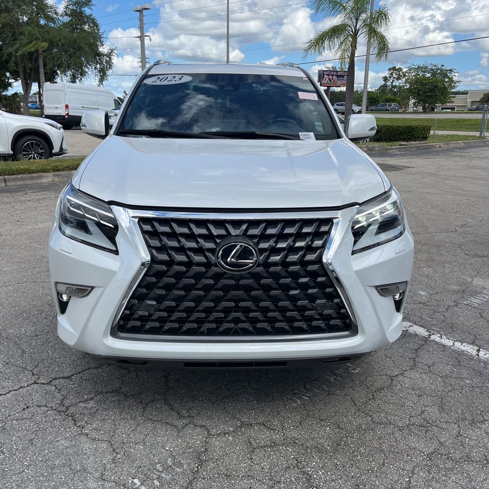 2023 Lexus GX 460 Base