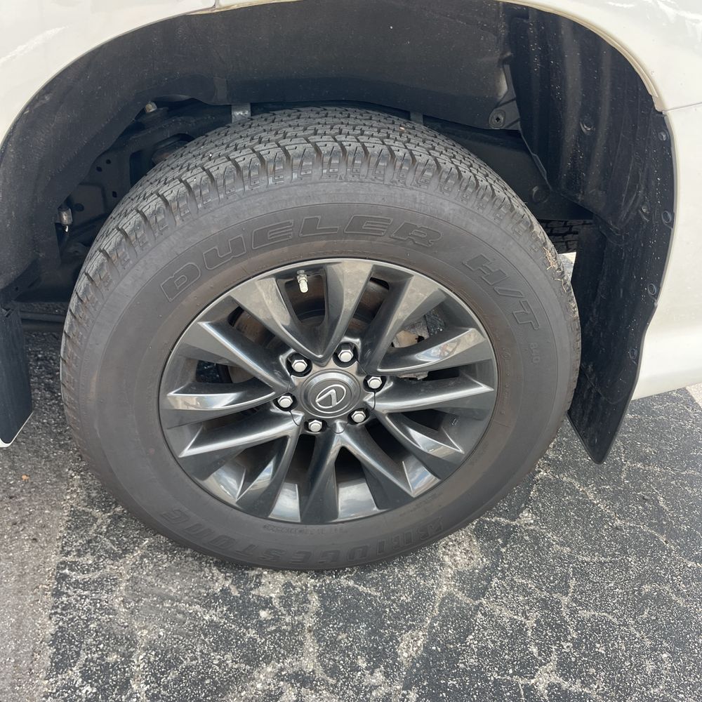2023 Lexus GX 460 Base