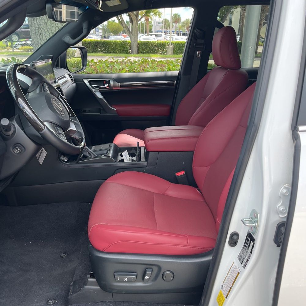 2023 Lexus GX 460 Base