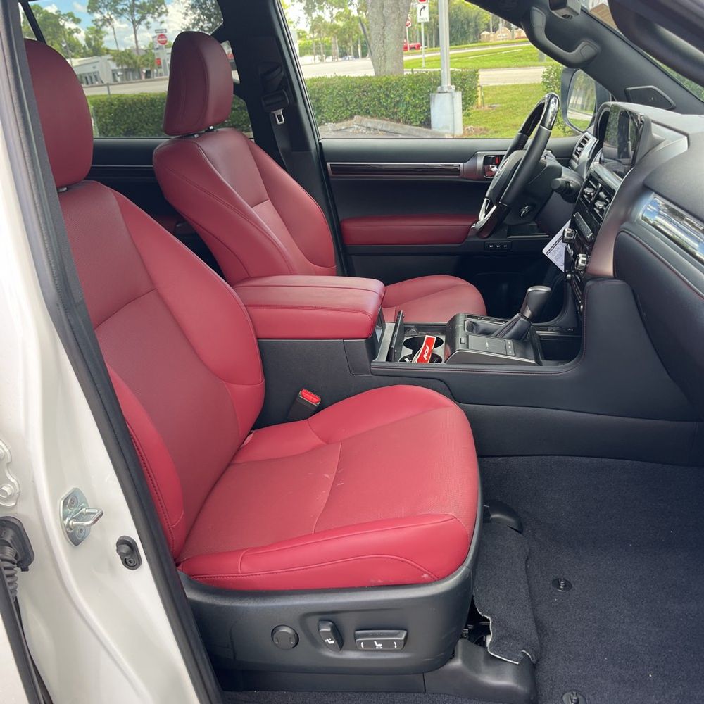 2023 Lexus GX 460 Base