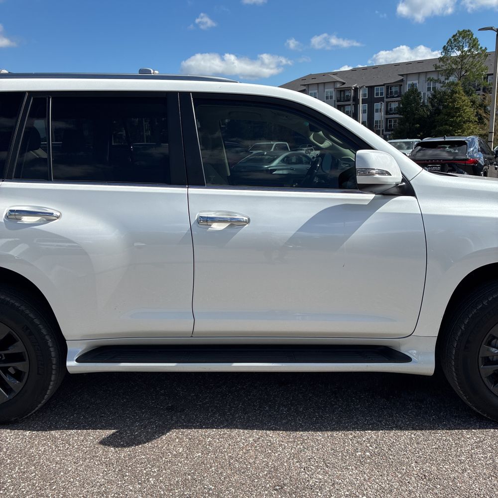 2023 Lexus GX 460 Base