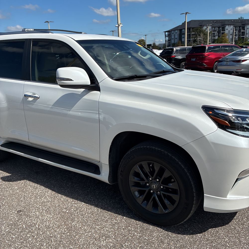 2023 Lexus GX 460 Base
