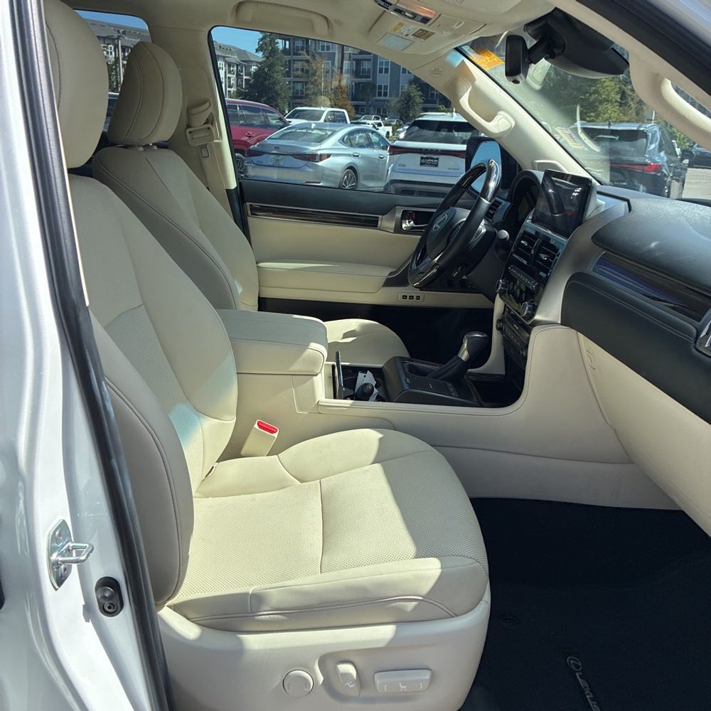 2023 Lexus GX 460 Base