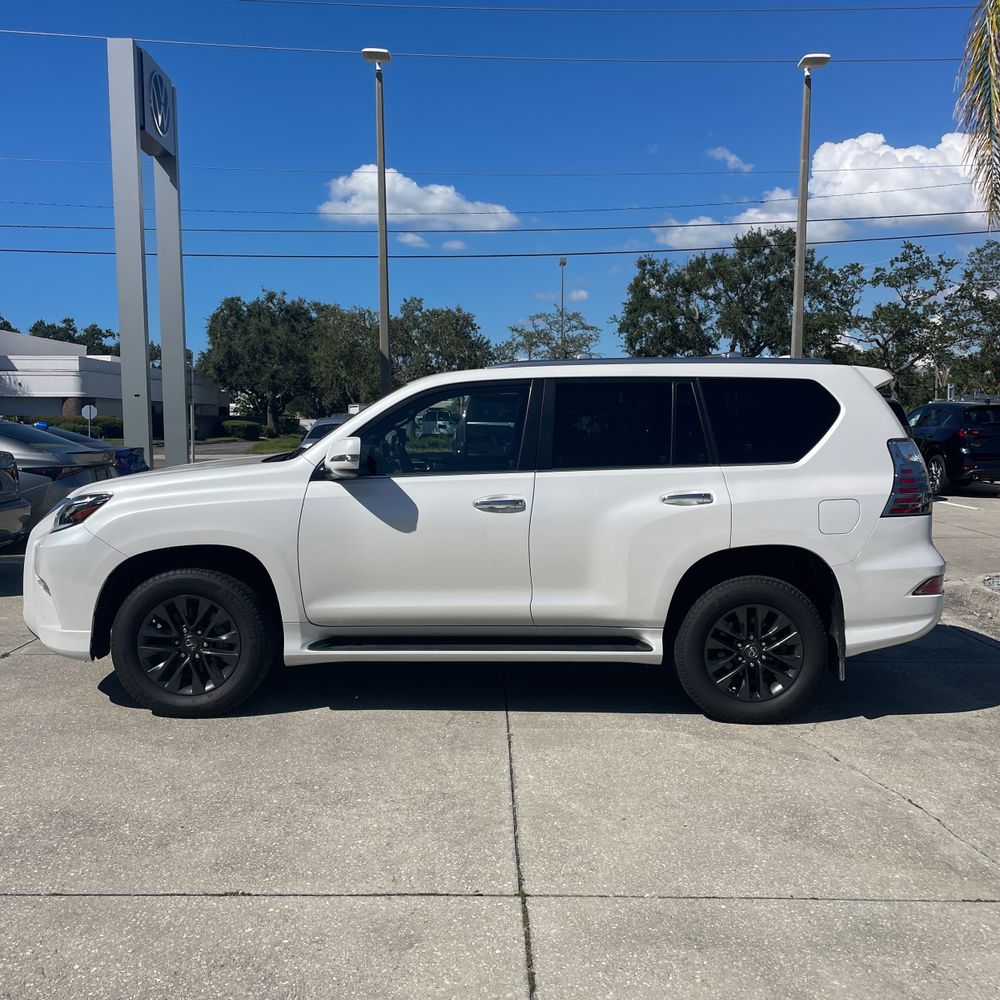 2023 Lexus GX 460 Base