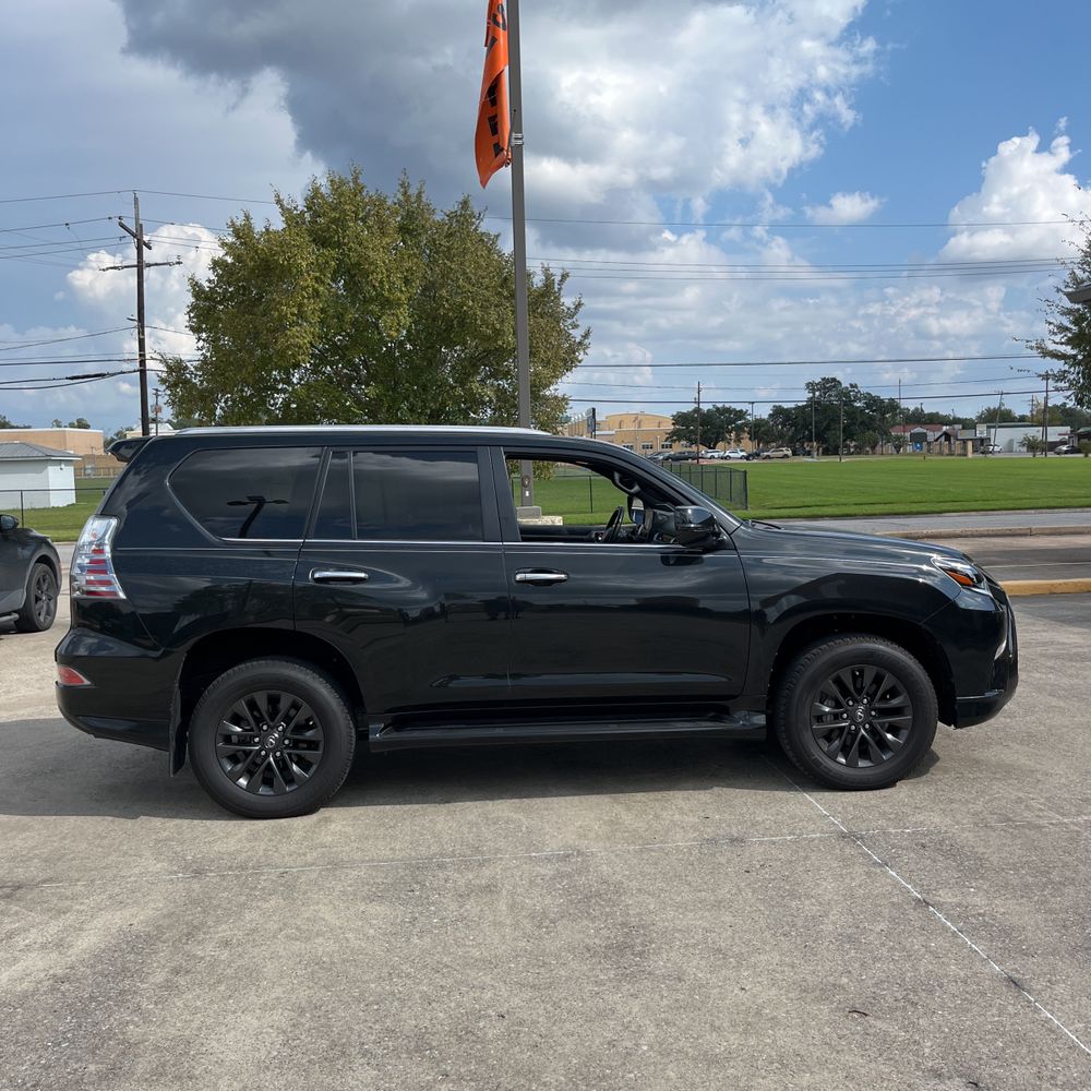 2023 Lexus GX 460 Base